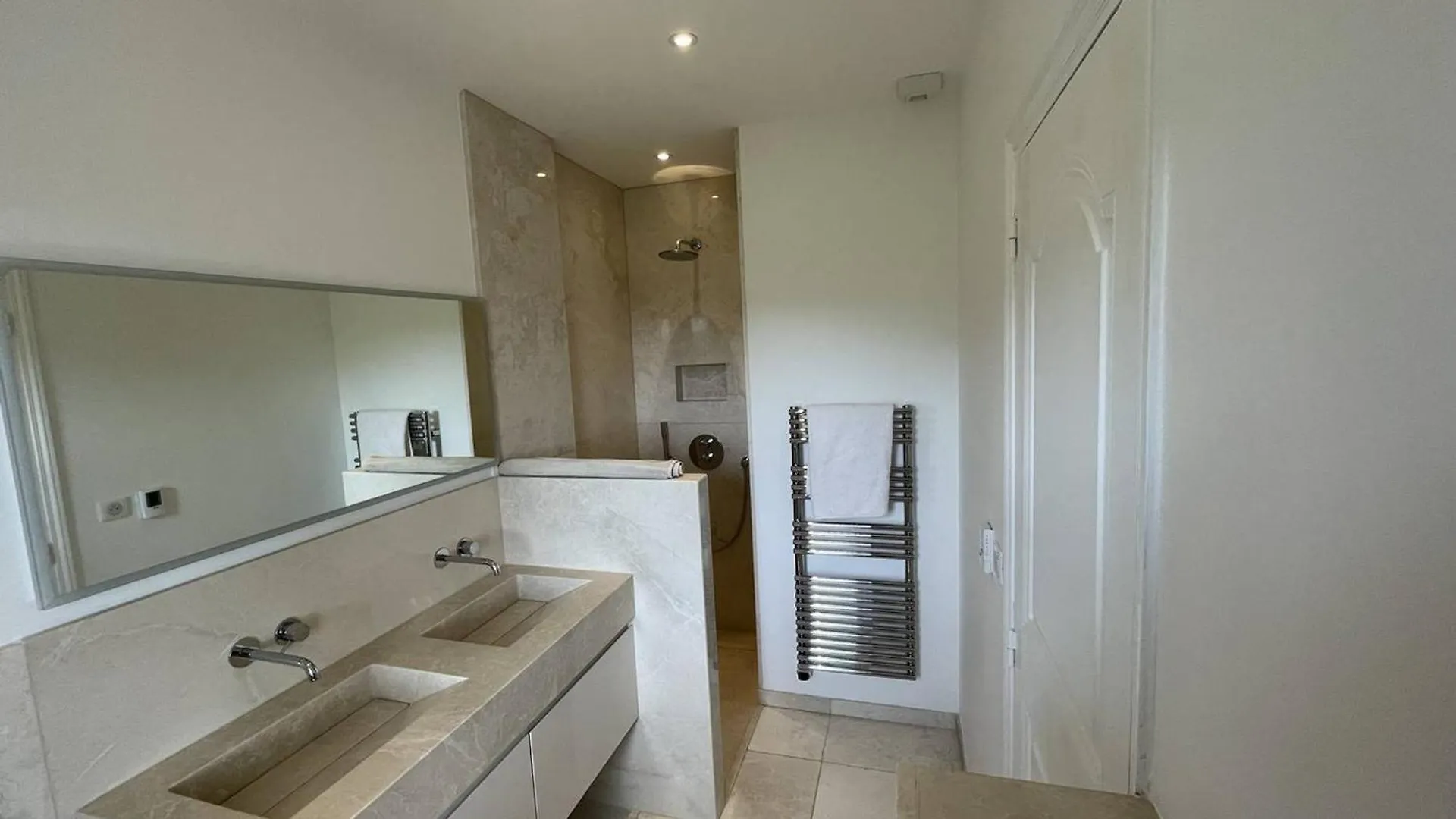 Villa A 600M De La Plage Avec Piscine, Clim Et Internet - Fr-1-726-41 Cavalaire-sur-Mer